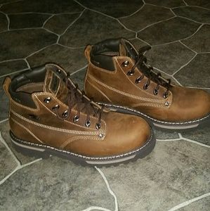 Size 11 (NEW) Mens skechers boot NWOT